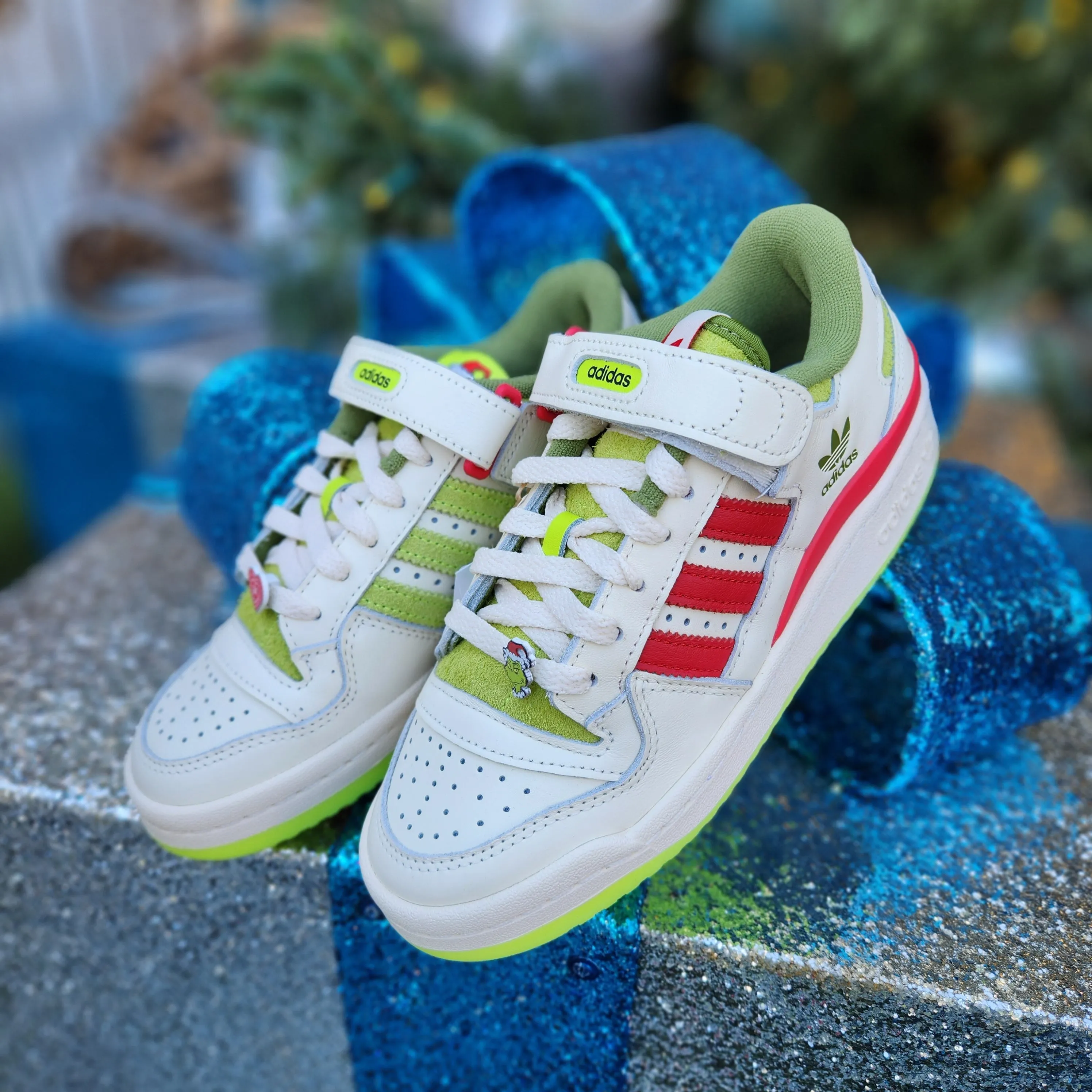 ADIDAS FORUM "THE GRINCH"  GS