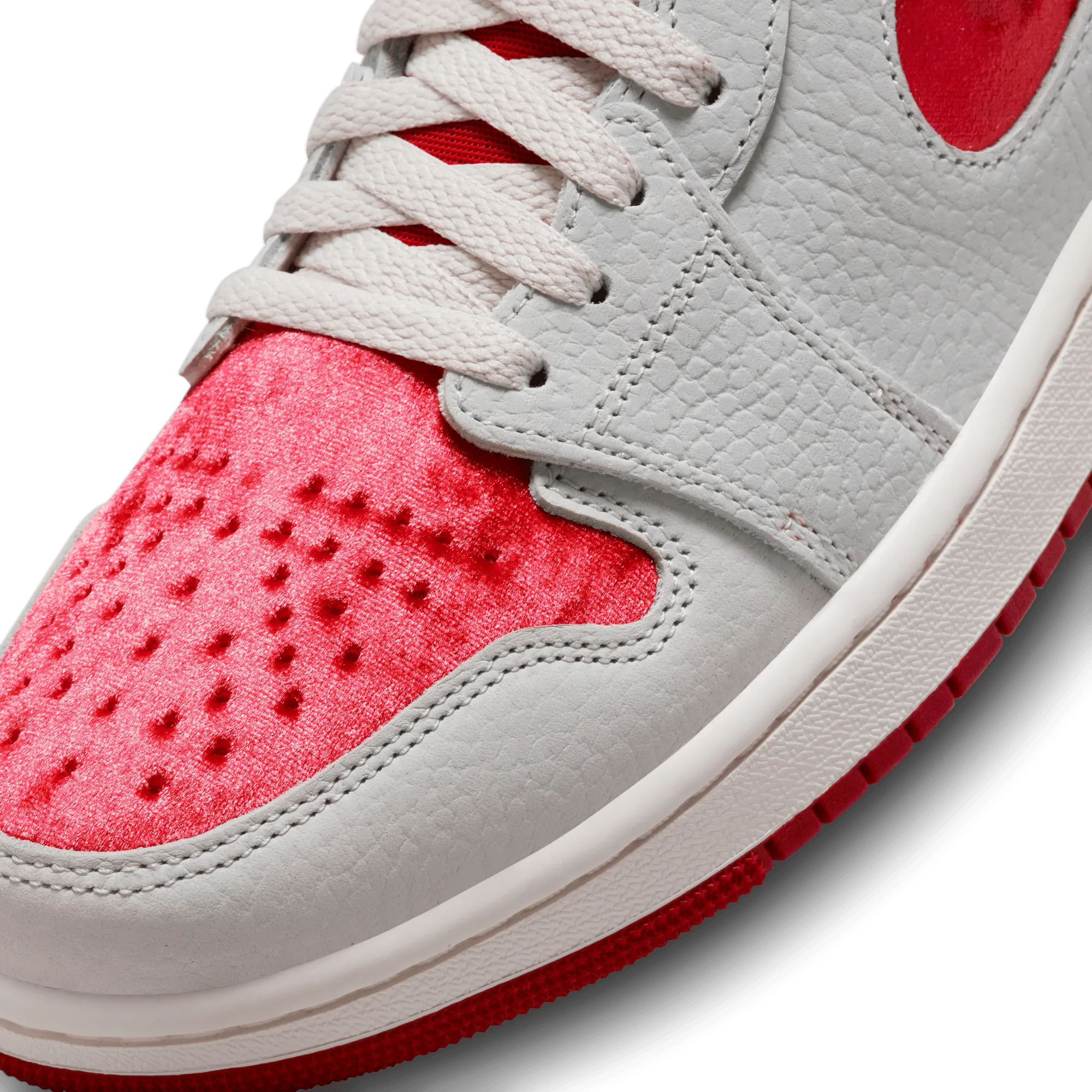 Stylish Air Jordan 1 Womens Zoom CMFT 2 Shoes for Ultimate Comfort