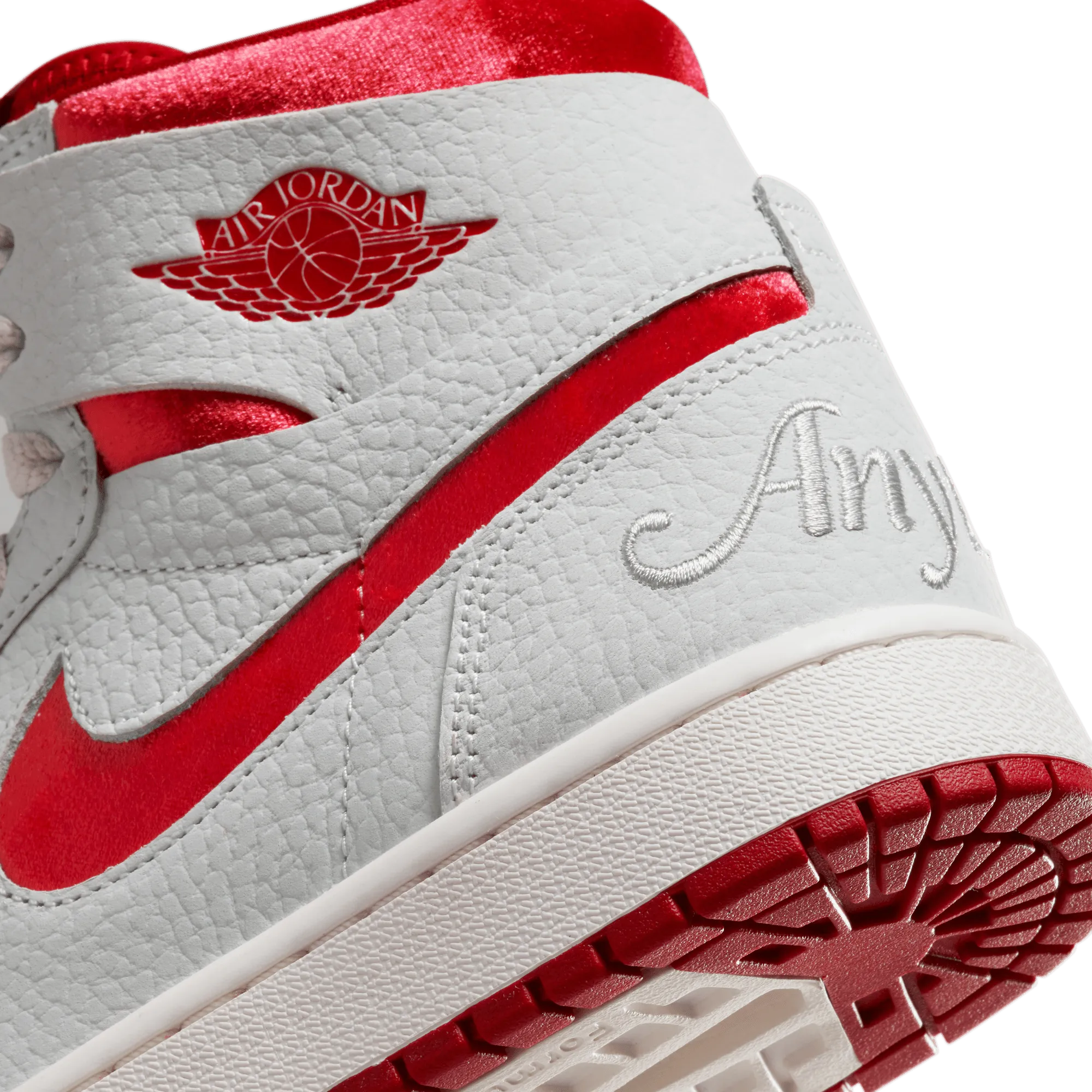 Stylish Air Jordan 1 Womens Zoom CMFT 2 Shoes for Ultimate Comfort