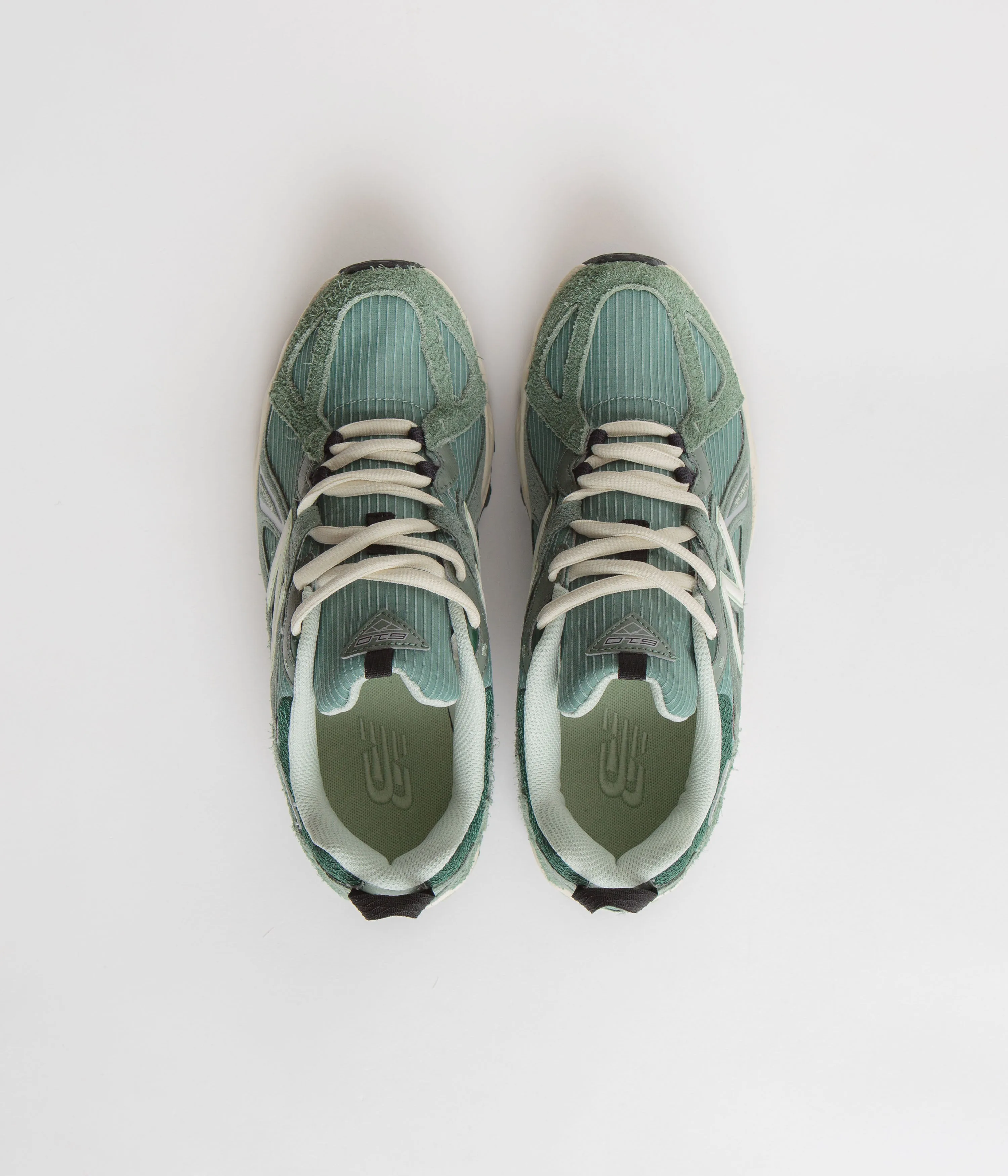 New Balance 610 Shoes - Green / Natural Mint