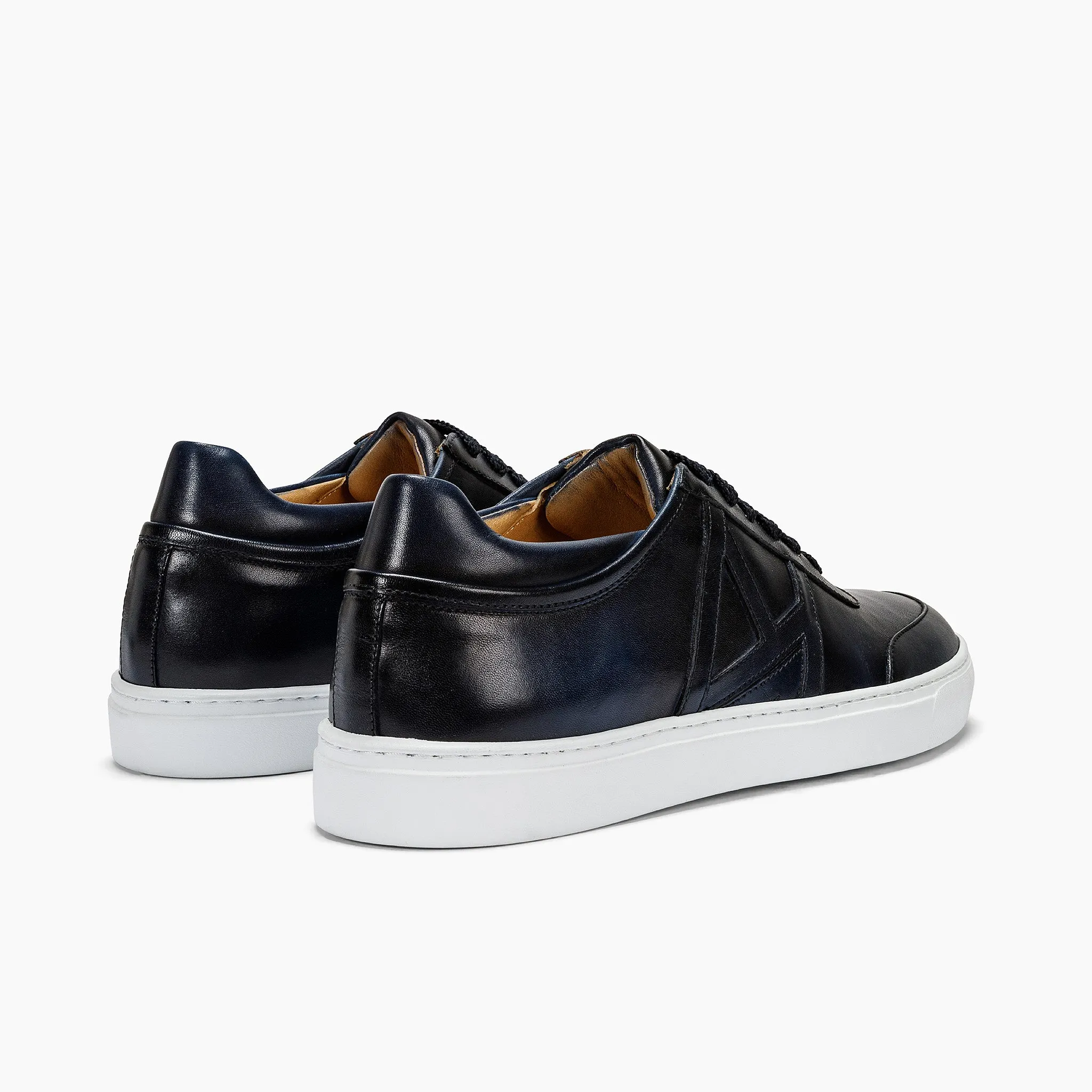 RUN CRUST Leather sneakers