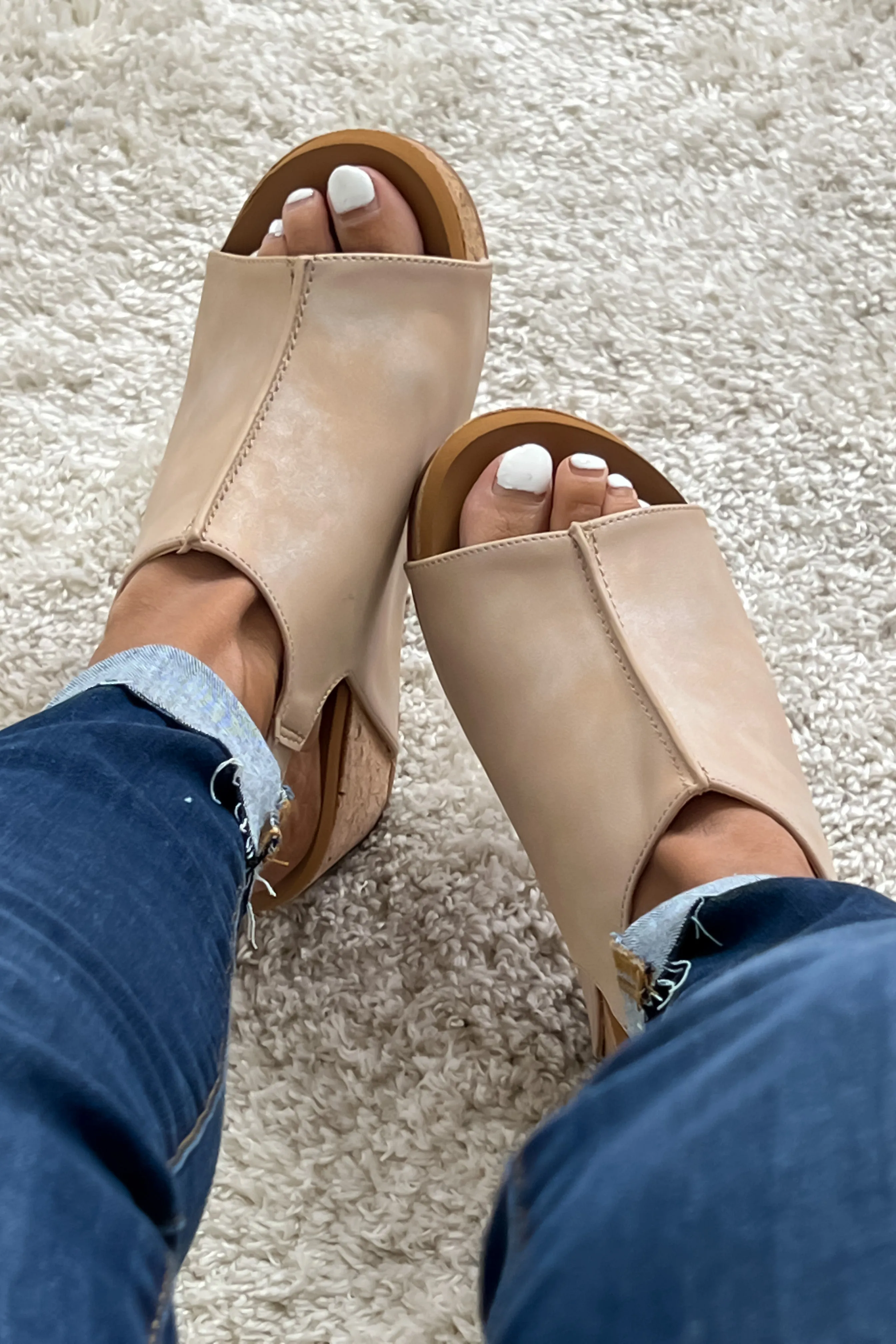 Very G Sylmar Wedge Sandal : Nude