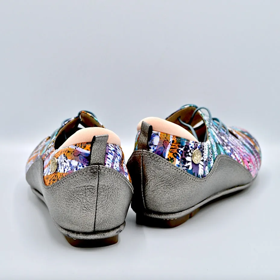 VIBE SLIP-ON FLAT - ABSTRACT PRINT & SILVER LEATHER